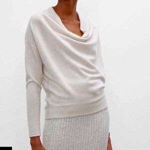 Club Monaco 100% Cashmere Cowl Pullover Sweater *Very Chic!*